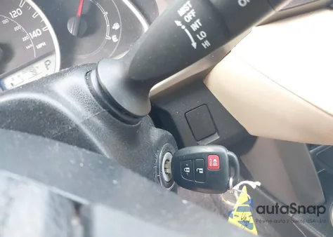 2013 Toyota Rav4 Le z USA, uszkodzony, nr VIN 2T3BFREV2DW042638